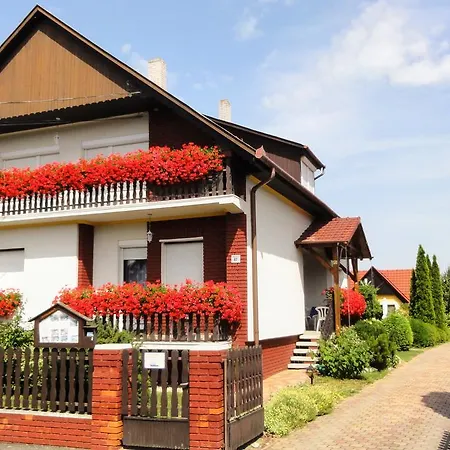 Magyar I-iii. Apartman Zalakaros