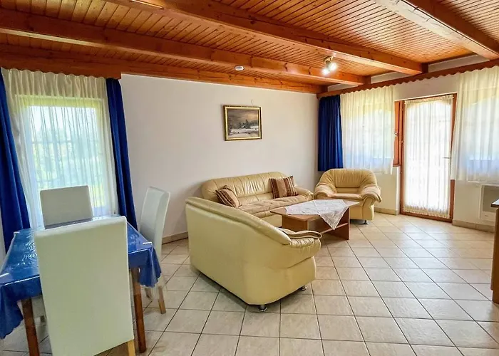 Magyar Apartmanhazak I-iii. * Zalakaros
