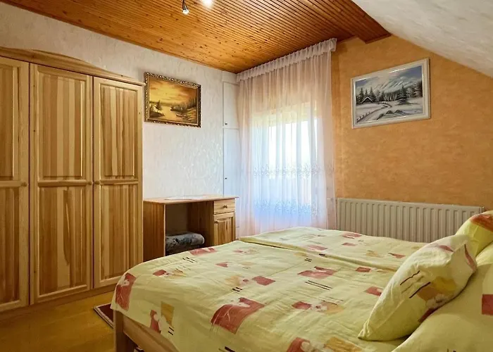 Διαμέρισμα Magyar Apartmanhazak I-iii.