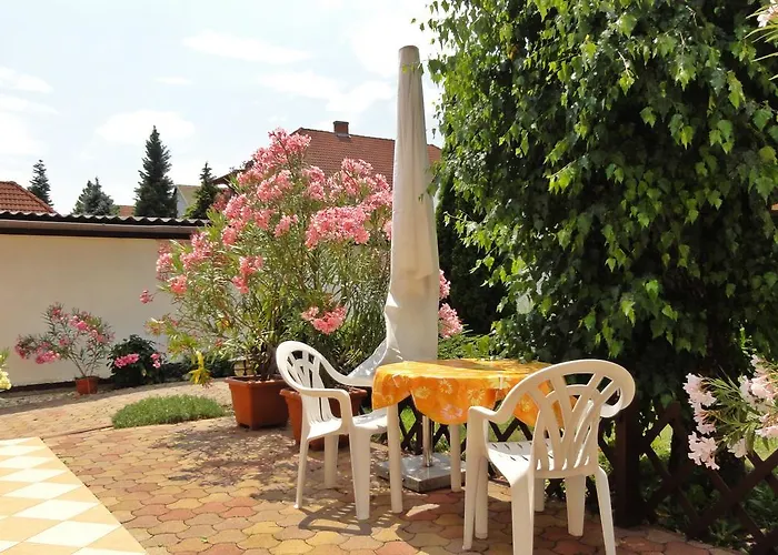 Apartman Magyar I-iii.